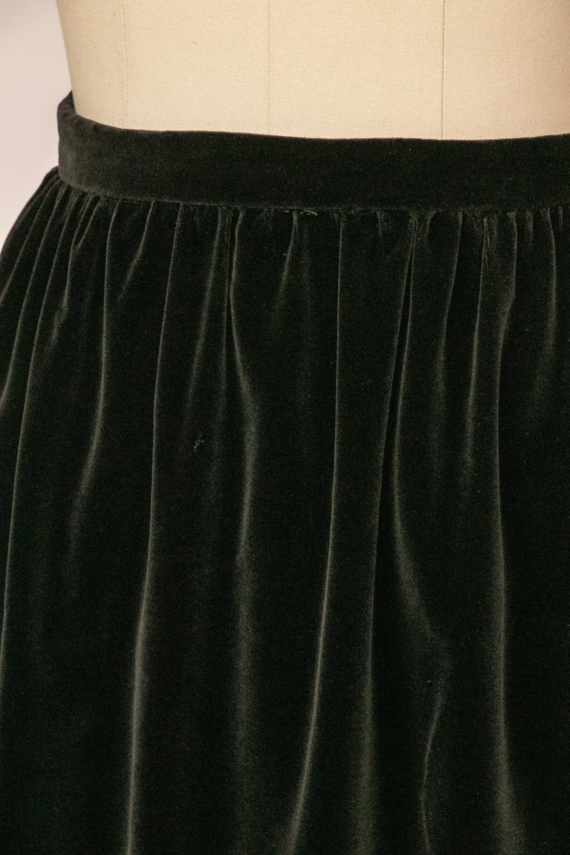 1970s Velvet Maxi Full Skirt Black XS