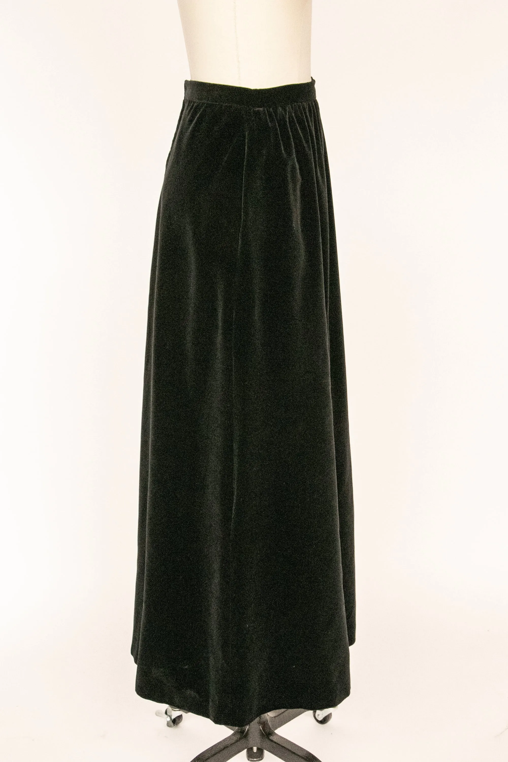 1970s Velvet Maxi Full Skirt Black XS