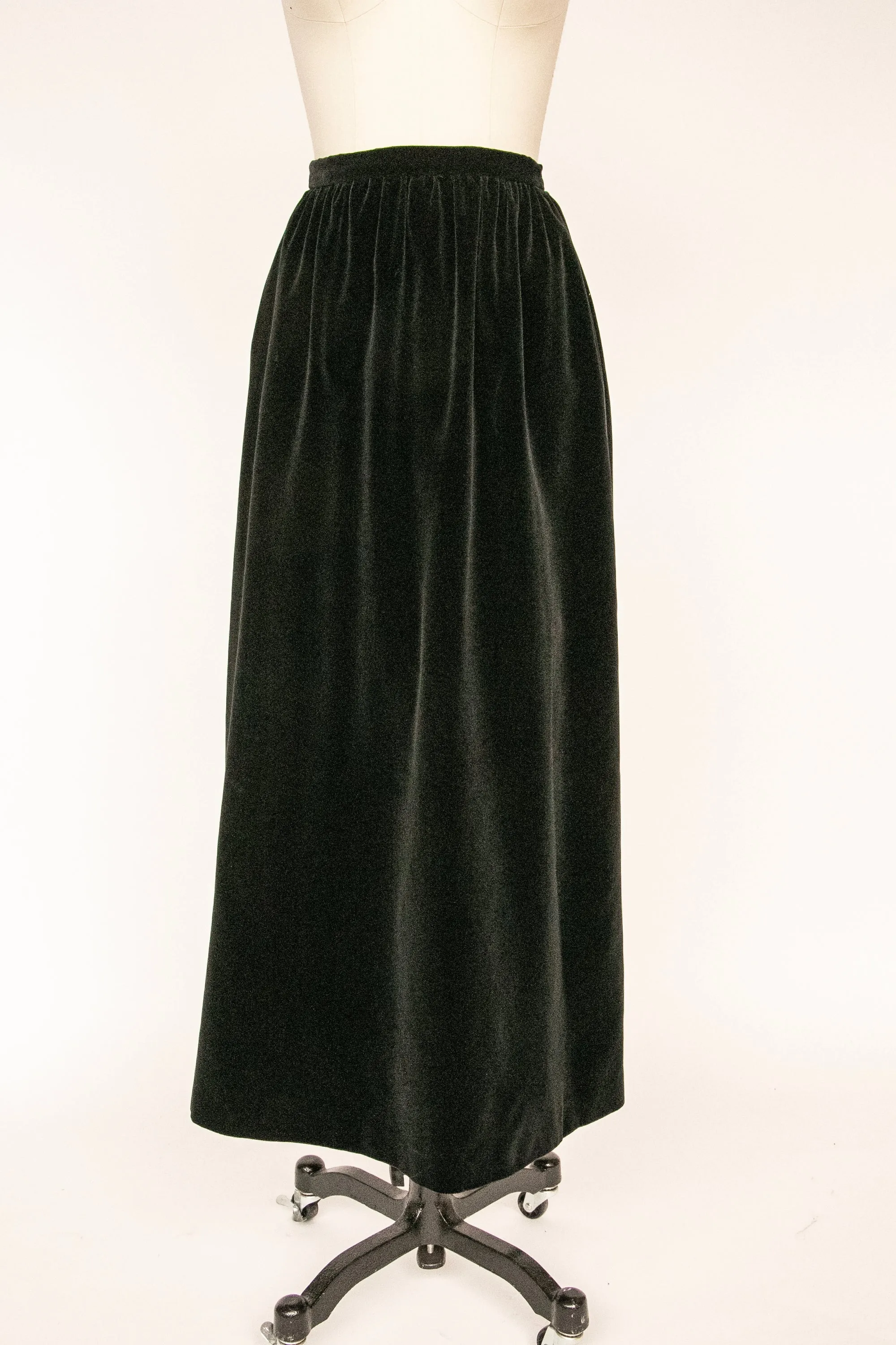 1970s Velvet Maxi Full Skirt Black XS